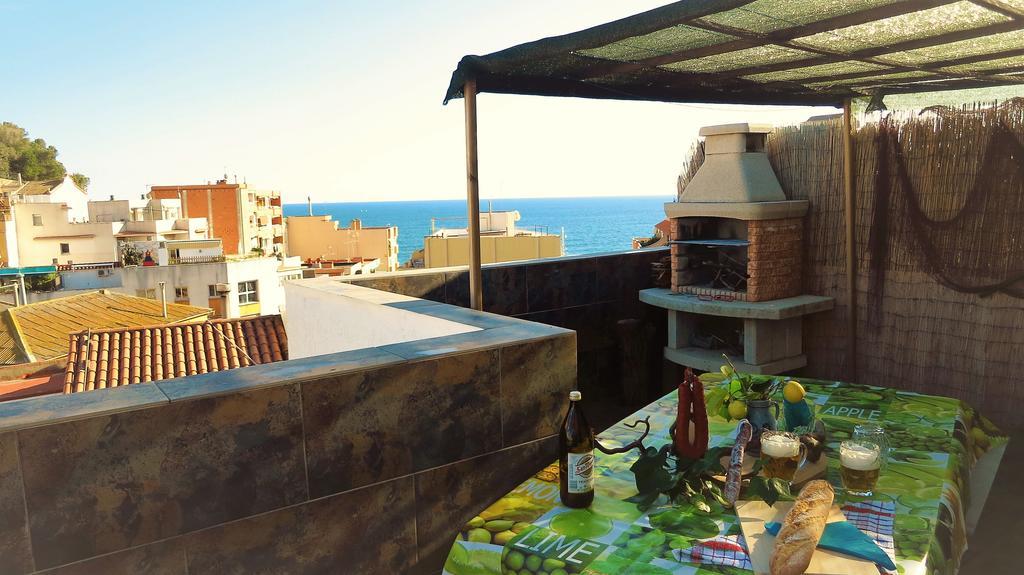 Claire Seaview & Beach-Apartment มอนท์กัต ภายนอก รูปภาพ