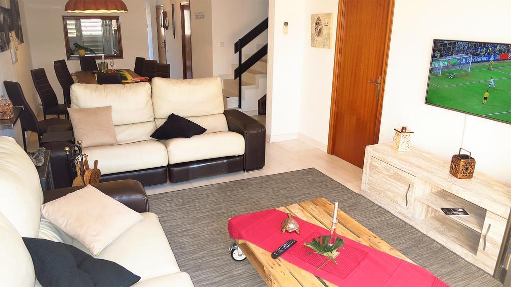 Claire Seaview & Beach-Apartment มอนท์กัต ภายนอก รูปภาพ
