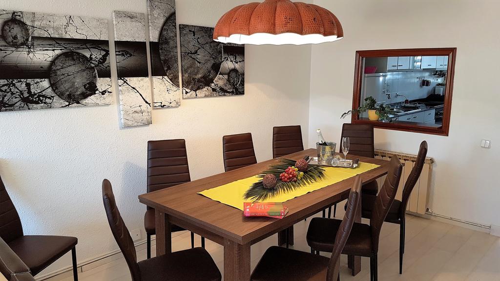 Claire Seaview & Beach-Apartment มอนท์กัต ภายนอก รูปภาพ