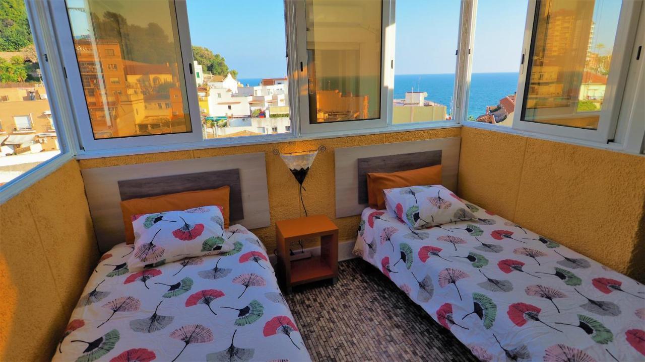 Claire Seaview & Beach-Apartment มอนท์กัต ภายนอก รูปภาพ